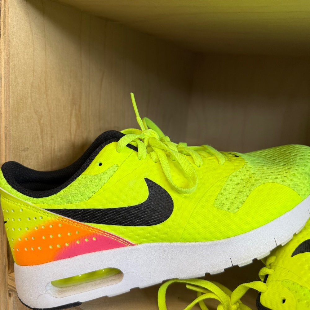 Nike shoes